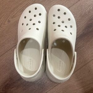 CROCS Women's Cream Platform Shoes